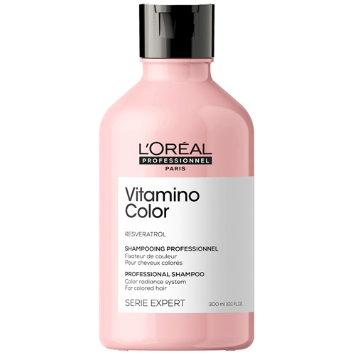 Dầu gội Loreal Vitamino Color giúp giữ màu tóc sáng và rực rỡ theo thời gian. Sản phẩm này đã được thiết kế đặc biệt cho những người yêu thích ánh màu sáng và sặc sỡ trong tóc. Hơn thế nữa, tóc của bạn sẽ trông tươi trẻ hơn với một chút dưỡng chất từ sản phẩm này.